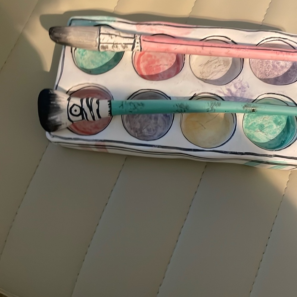 ceramic paint palette with brushes